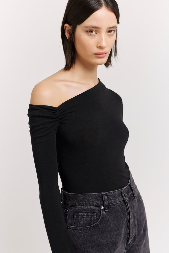 Cinzia Top | Assymetrical Black Long Sleeve | Henne