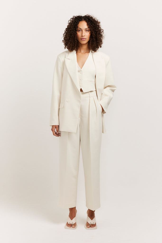 Ari Blazer | White Oversized Blazer | Henne